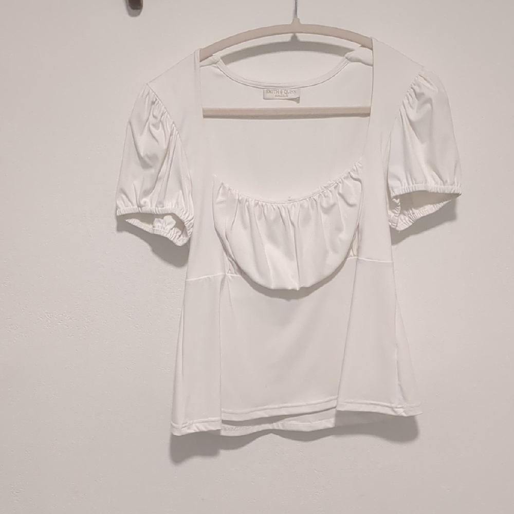 Smith & Quinn Short Sleeve Top - Size Medium